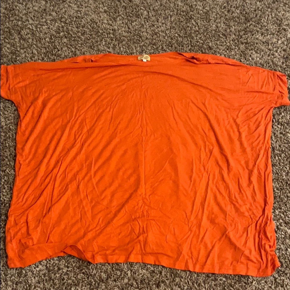 loose fitting shirt